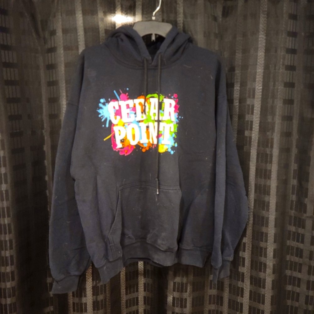 Black sweatshirt